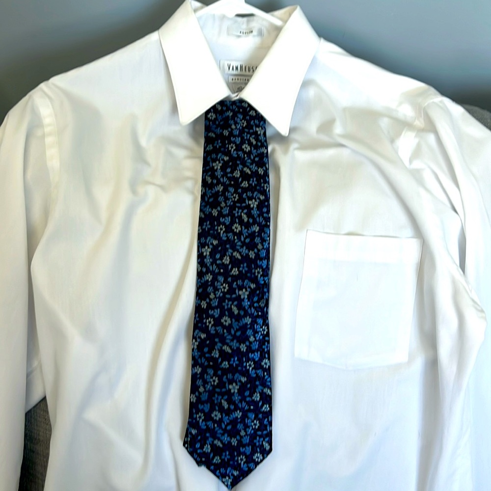 Men’s silk flower pattern, tie by Pronto Uomo